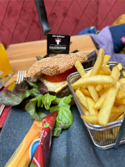 Wir beliefern Restaurants mit Küchenfertigen Fleischprodukten oder Wurst zum Frühstücksbuffet