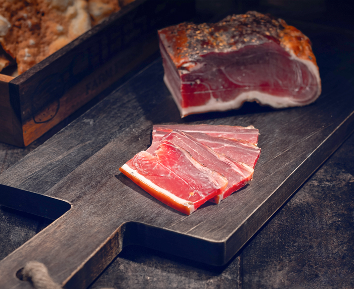 Schwarzwälder Spezialitäten, Speck kaufen beim vorderen Schlauchbauernhof